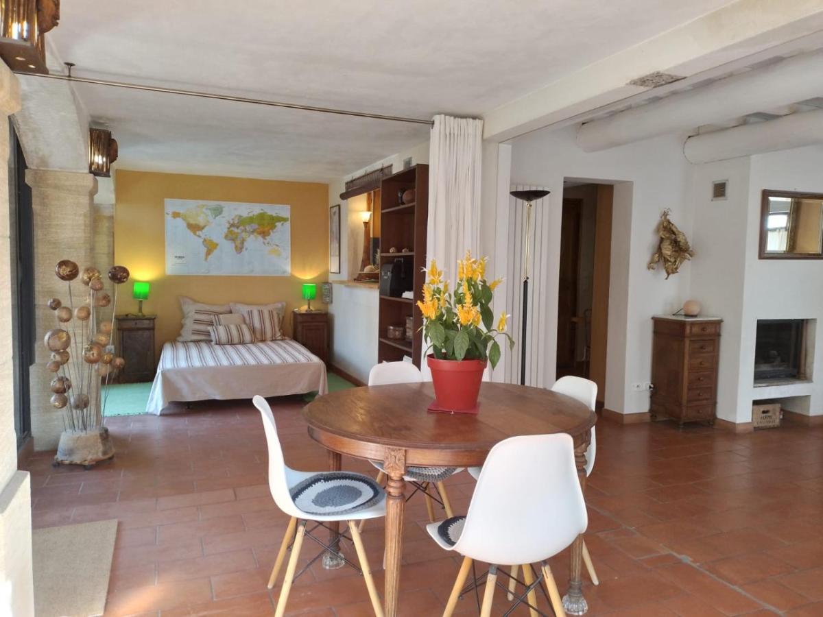 Charming Stone Villa With Pool & Garden Montaren-et-Saint-Mediers Екстер'єр фото